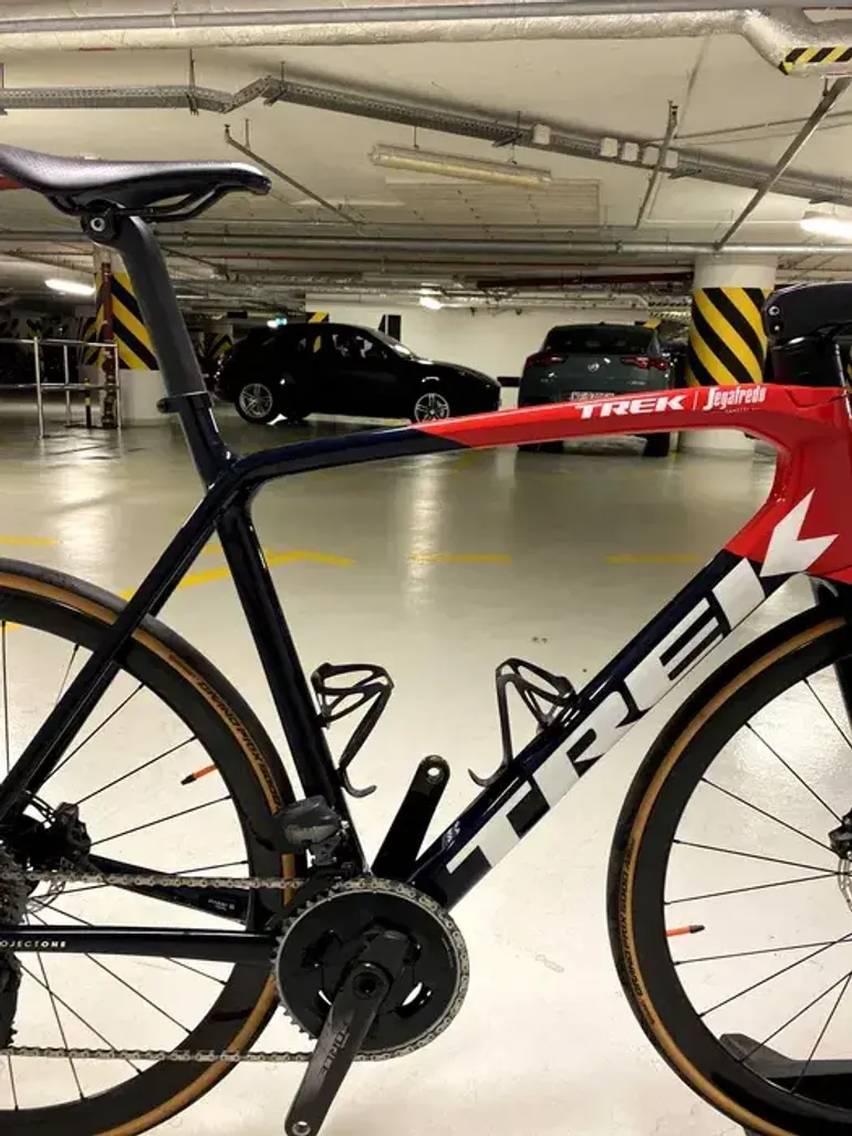 Used Trek Émonda SLR 7 eTap 2021 2021 Road & Gravel — image 10 of 12
