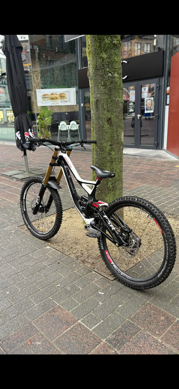 Gebrauchtes Specialized Demo 8 I 2015 2015 Mountainbike, Schwarz, 27.5 — Bild 3 von 3