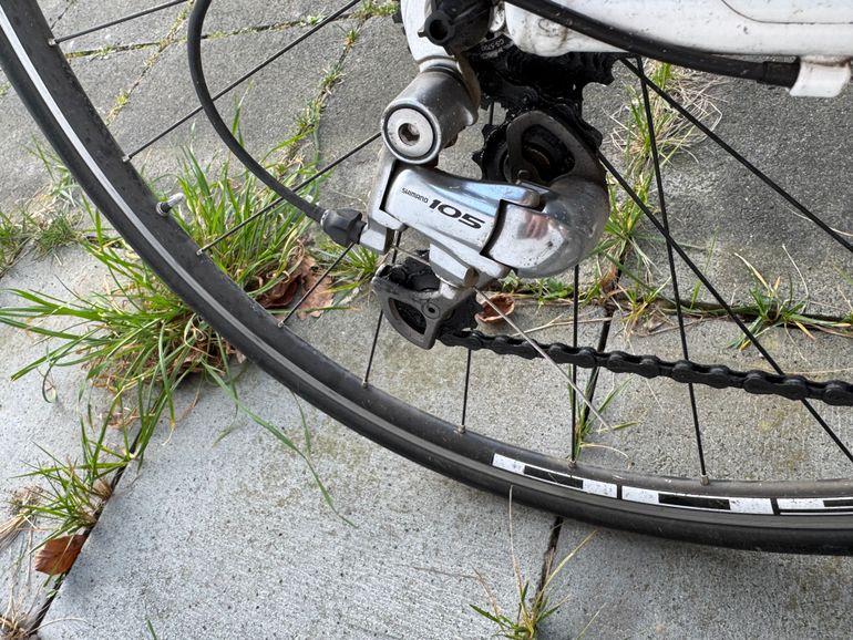 Used Giant OCR 1.0 AlluxX 6000 Series 2016 Road & Gravel, White — image 5 of 5