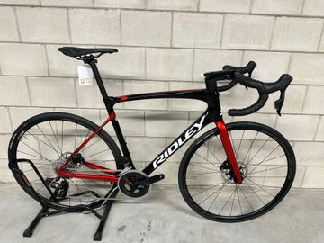 Ridley Fenix SLiC - SRAM Rival eTap AXS 2022 2022 Road & Gravel usato