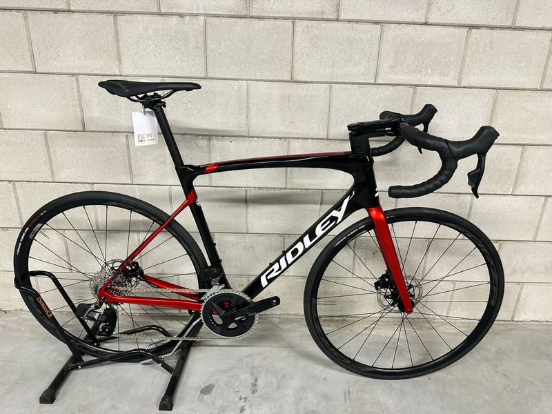 Used Ridley Fenix SLiC - SRAM Rival eTap AXS 2022 2022 Road & Gravel