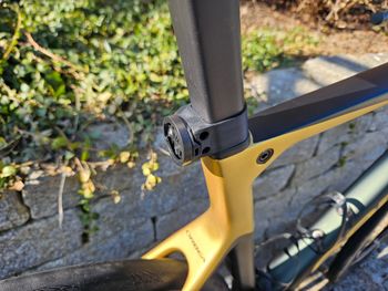 Used Orbea Orbea Orca M20i LTD 2023 2023 Road & Gravel, Green — image 7 of 23