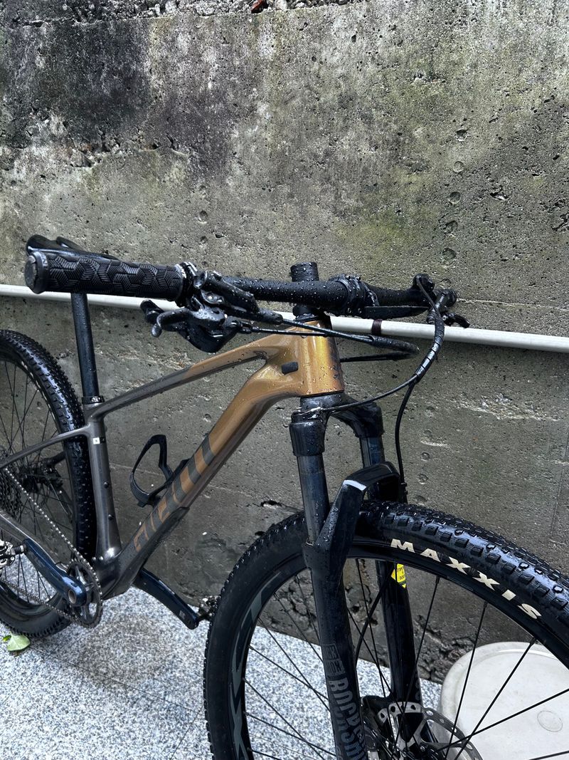 Used Giant XTC Advanced 29 2 2020 2020 Mountainbike, Black, 29 — image 8 of 8