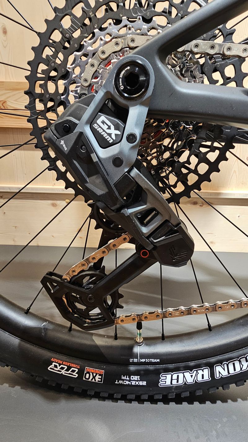 Orbea Oiz Sram Eagle Transmission GX 2026 Mountainbike usato, Nero — immagine 3 di 9