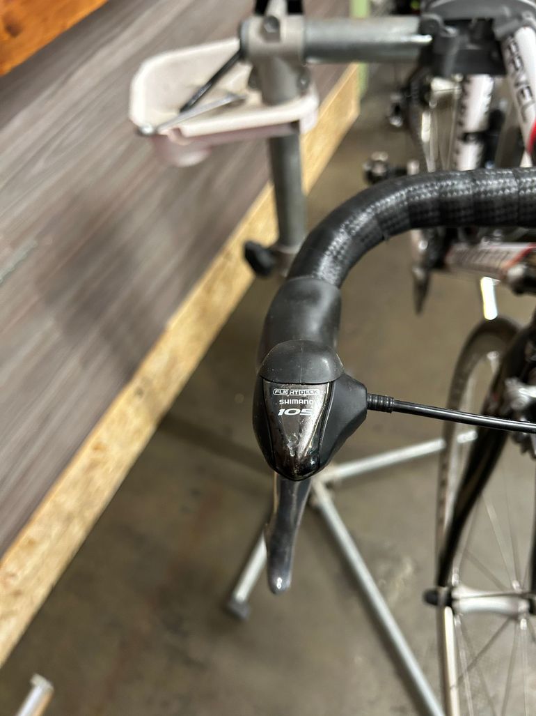 Used Pinarello Pinarello Custom Shimano 105 2012 Road & Gravel — image 7 of 7