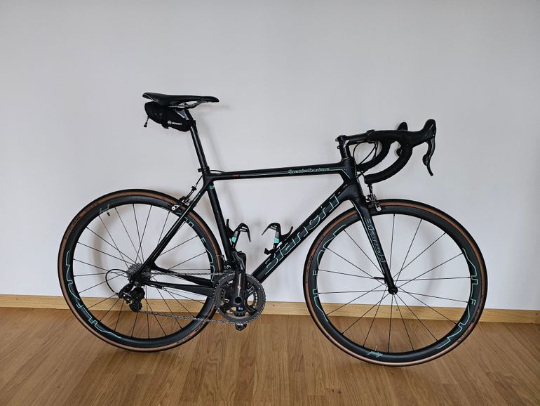 Used Bianchi Specialissima Super Record 2017 2017 Road & Gravel, Black — image 1 of 8