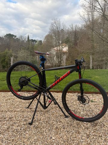 Brugt Cannondale F-Si Carbon 3 2018 2018 Mountainbike — billede 1 af 3
