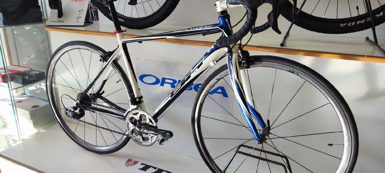 Used BH BH Custom Shimano Sora 2014 Road & Gravel — image 3 of 4