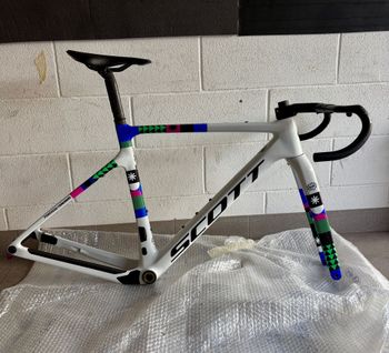Scott Addict RC Frameset 2025 Road & Gravel d'occasion — image 3 sur 5