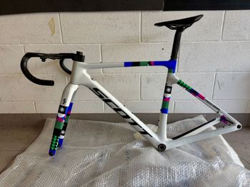 Scott Addict RC Frameset 2025 Road & Gravel d'occasion — image 2 sur 5