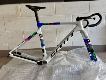 Scott Addict RC Frameset 2025 Road & Gravel d'occasion — image 1 sur 5