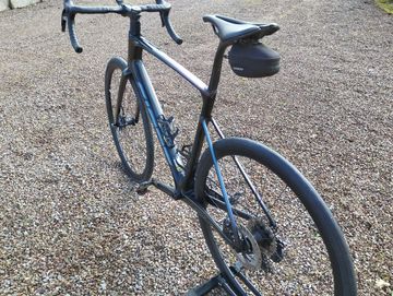 Tweedehands Giant Defy Advanced Pro 0 2024 2024 Road & Gravel — afbeelding 2 van 5