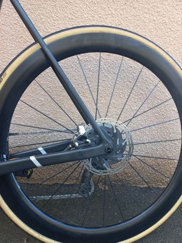 Używany Canyon Ultimate CFR AXS 2024 2024 Road & Gravel — zdjęcie 11 z 11