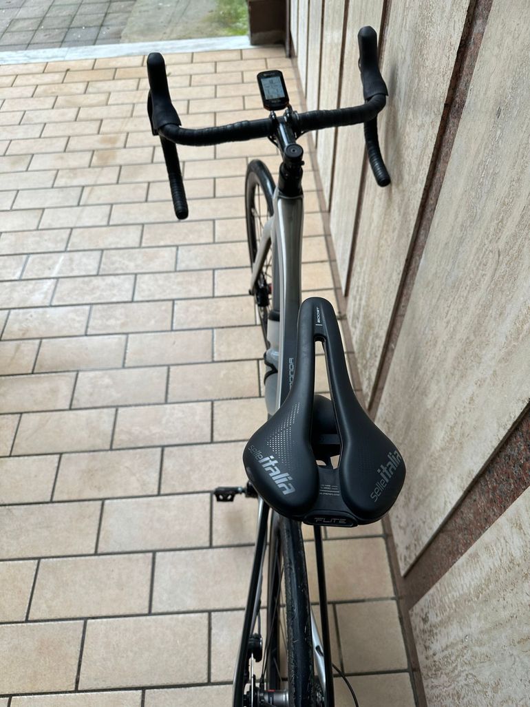 Used Trek Emonda Shimano 105 2022 Road & Gravel, Light Gray — image 5 of 12