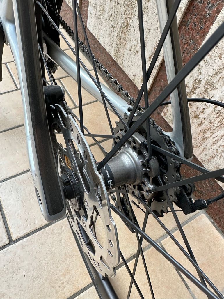 Used Trek Emonda Shimano 105 2022 Road & Gravel, Light Gray — image 4 of 12