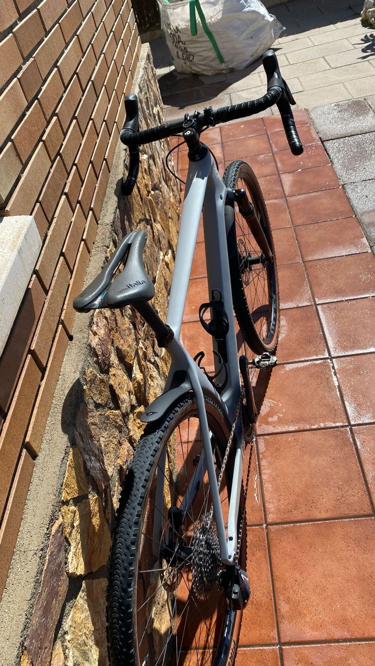 Used YT YT Custom SRAM Force 2023 Road & Gravel, Light Gray — image 8 of 11