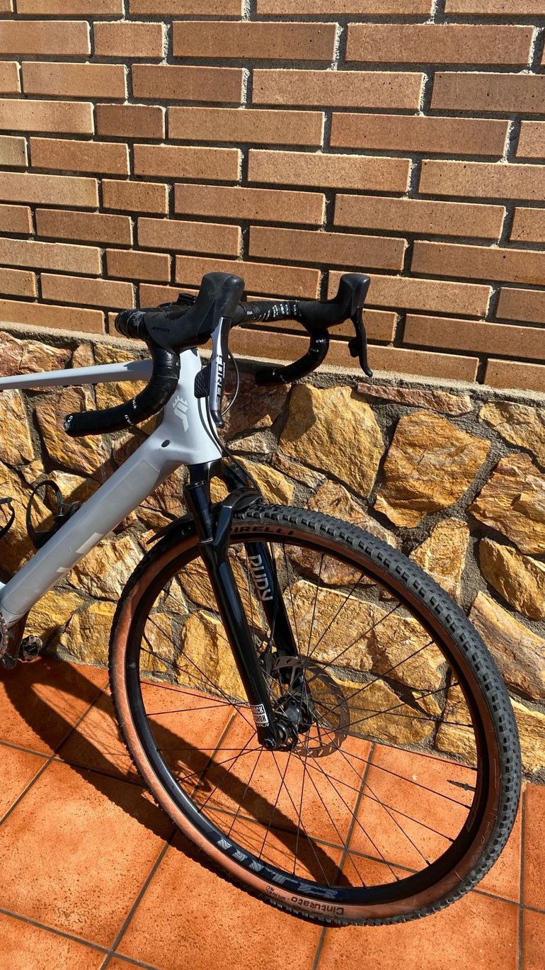 Used YT YT Custom SRAM Force 2023 Road & Gravel, Light Gray — image 5 of 11