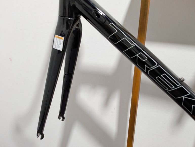 Used Trek Madone 2.1 H2 2014 Frameset Frameset 2014 Road & Gravel, Black — image 11 of 14