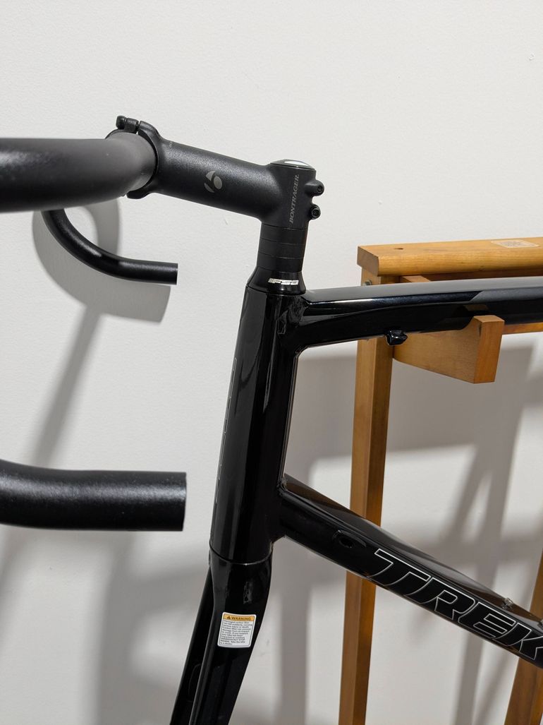 Used Trek Madone 2.1 H2 2014 Frameset Frameset 2014 Road & Gravel, Black — image 13 of 14