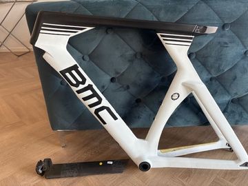 BMC TIMEMACHINE 02 TWO 2019 Frameset 2019 Road & Gravel d'occasion — image 2 sur 7