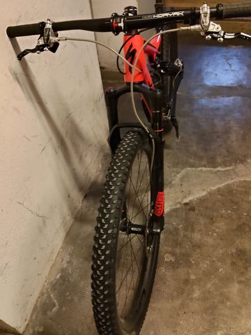 Used Specialized Epic SRAM GX Eagle AXS 2018 Mountainbike, Orange — image 6 of 7