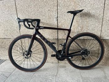 Used BMC Teammachine SLR 01 TWO 2026  Red Carbon / Carbon 2027 Road & Gravel — image 2 of 8