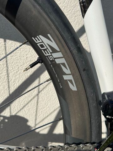 Used Factor O2 Shimano Ultegra Di2 2021 Road & Gravel, White — image 6 of 8