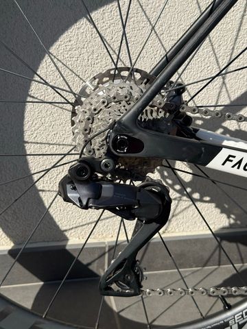 Used Factor O2 Shimano Ultegra Di2 2021 Road & Gravel, White — image 3 of 8