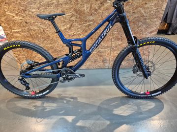 Tweedehands Santa Cruz V10 DH S / Carbon CC 2025 2025 MTB
