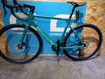 Used Bianchi Sprint 105 2026 2026 Road & Gravel, Green — image 2 of 5