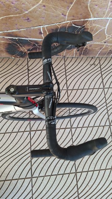 Used Giant TCR Advanced 2 2017 2017 Road & Gravel, Black — image 8 of 15
