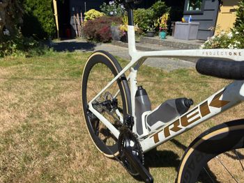Used Trek Madone SLR 7 Gen 8 2025 2025 Road & Gravel, White — image 4 of 4
