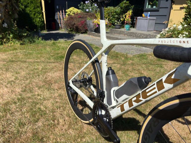 Used Trek Madone SLR 7 Gen 8 2025 2025 Road & Gravel, White — image 4 of 4