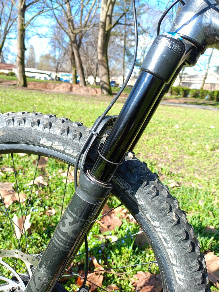 Used Giant Trance Sx E+ Pro 1 2019 Mountainbike — image 9 of 11