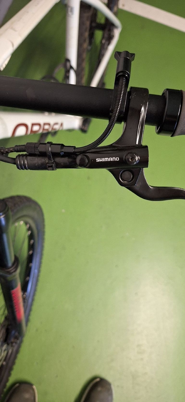 Used Orbea Alma Shimano Deore 2022 Mountainbike, White, 29 — image 6 of 17