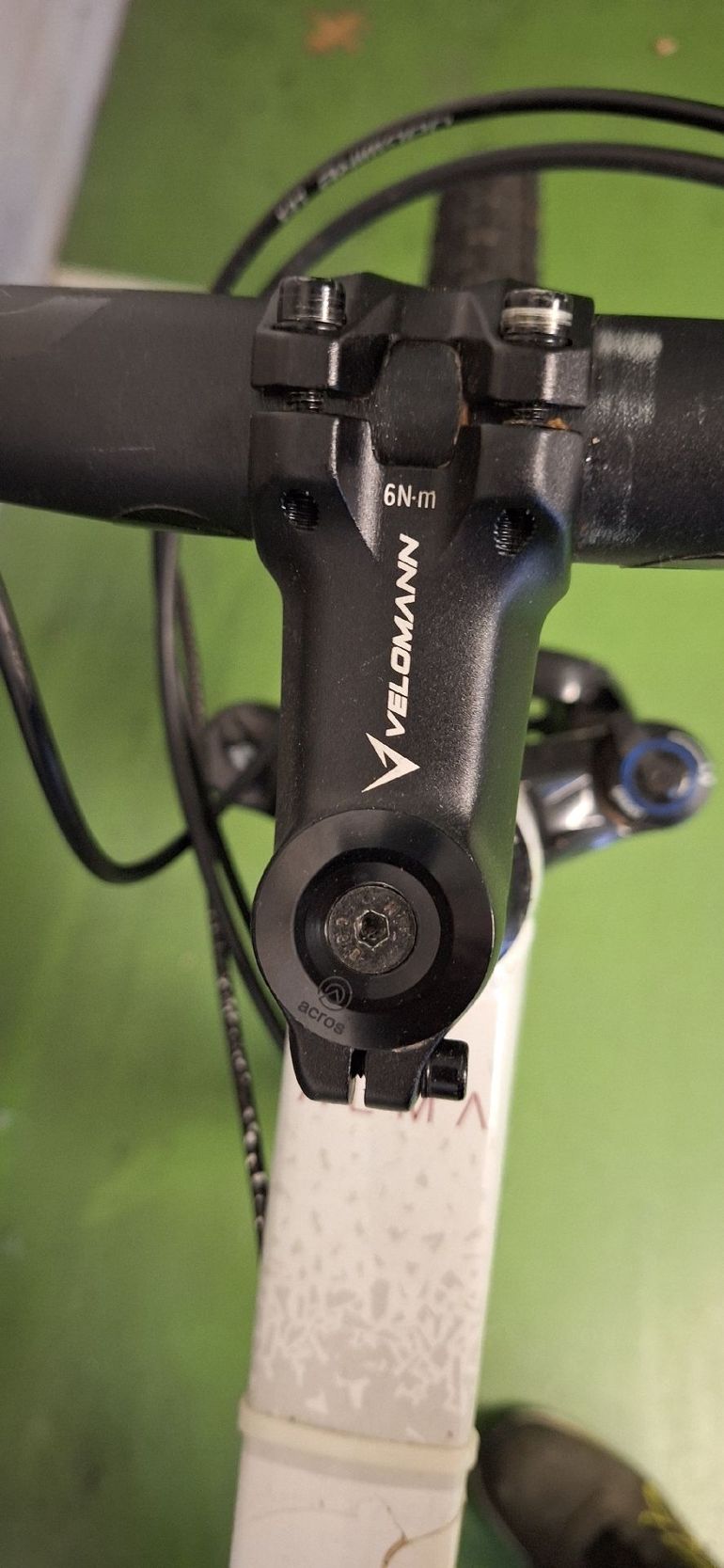 Used Orbea Alma Shimano Deore 2022 Mountainbike, White, 29 — image 17 of 17