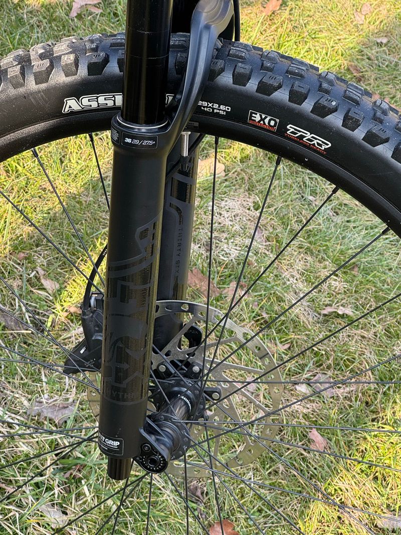 Použité Giant Trance X E+ Pro 29 2 2021 2021 Mountainbike — obrázek 20 z 23