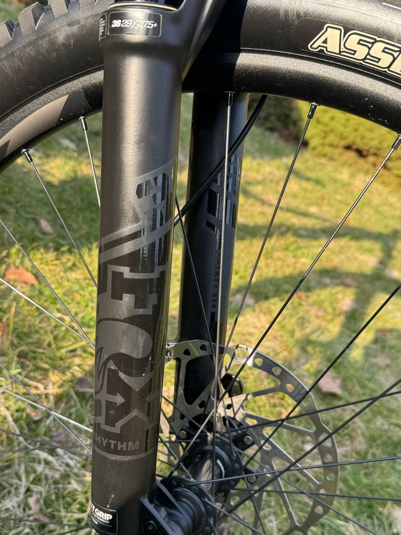 Použité Giant Trance X E+ Pro 29 2 2021 2021 Mountainbike — obrázek 17 z 23