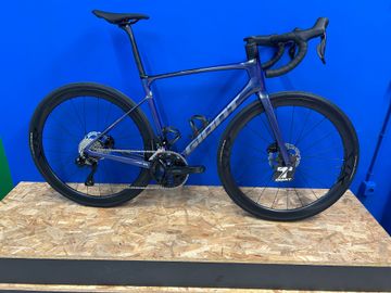 Używany Giant Defy Advanced Pro 1 2026 2026 Road & Gravel — zdjęcie 1 z 10