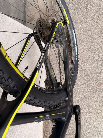 Bergamont Revox 9.4 2014 Mountainbike usato, Nero — immagine 12 di 13