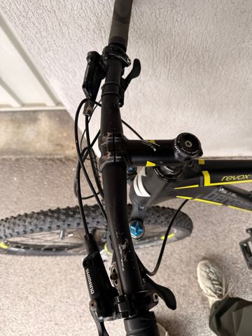 Bergamont Revox 9.4 2014 Mountainbike usato, Nero — immagine 11 di 13