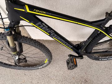 Bergamont Revox 9.4 2014 Mountainbike usato, Nero — immagine 9 di 13