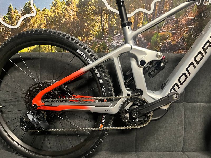 Used Mondraker DUNE R 2024 2024 Mountainbike, Light Gray, 29, 27.5 — image 2 of 13