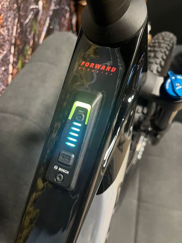 Used Mondraker DUNE R 2024 2024 Mountainbike, Light Gray, 29, 27.5 — image 4 of 13
