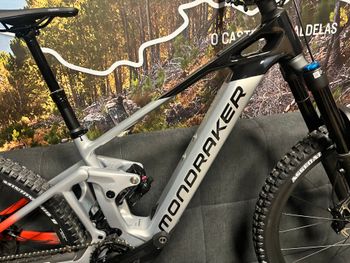 Used Mondraker DUNE R 2024 2024 Mountainbike, Gris claro — image 3 of 13