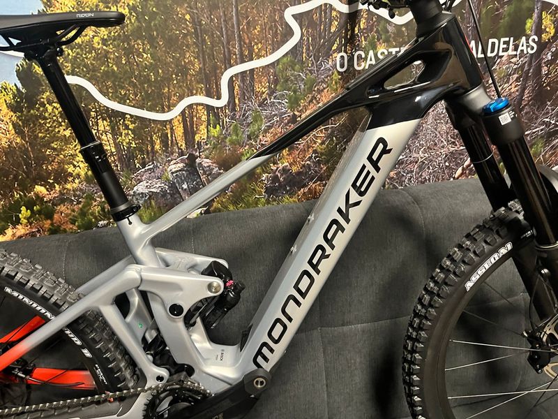Used Mondraker DUNE R 2024 2024 Mountainbike, Light Gray, 29, 27.5 — image 3 of 13