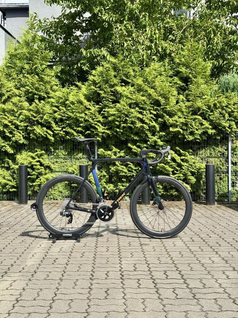 Used Trek Madone SL 6 AXS Gen 8 2025 2025 Road & Gravel