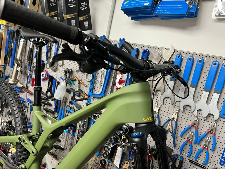 Used Cilo Cilo Custom Shimano Deore 2025 Mountainbike, Green — image 7 of 17