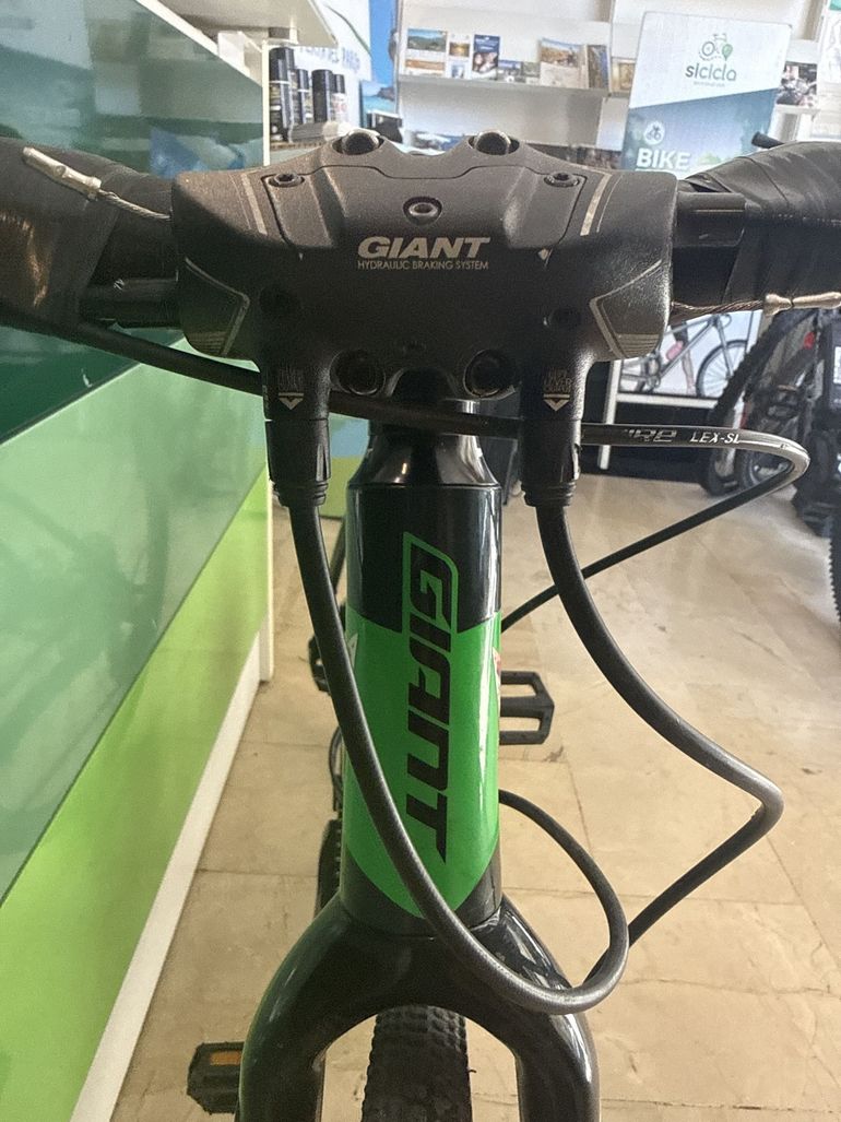 Used Giant TCX SLR 2 2019 2019 Road & Gravel, Black — image 7 of 10