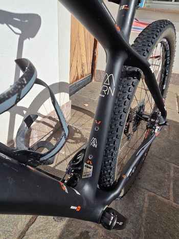 Used KTM Myroon Shimano Deore XT 2016 Mountainbike, Negro — image 5 of 8
